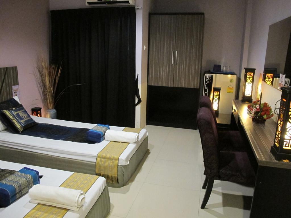 The Airy Residence Bangkok Ngoại thất bức ảnh